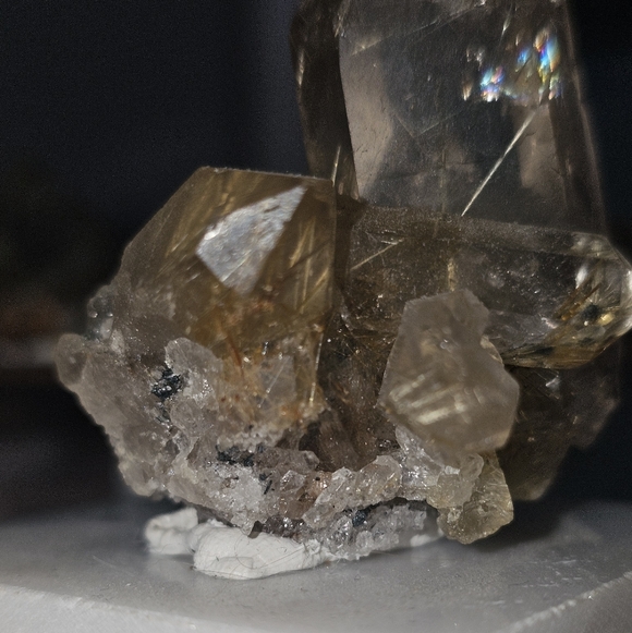 Golden Rutile Quartz - Picture 3 of 8